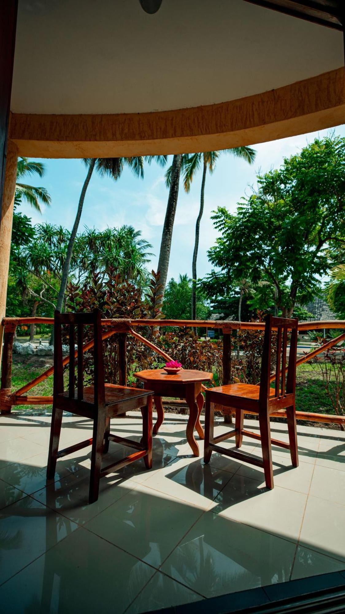 Sansi Kae Beach Resort Michamvi Buitenkant foto