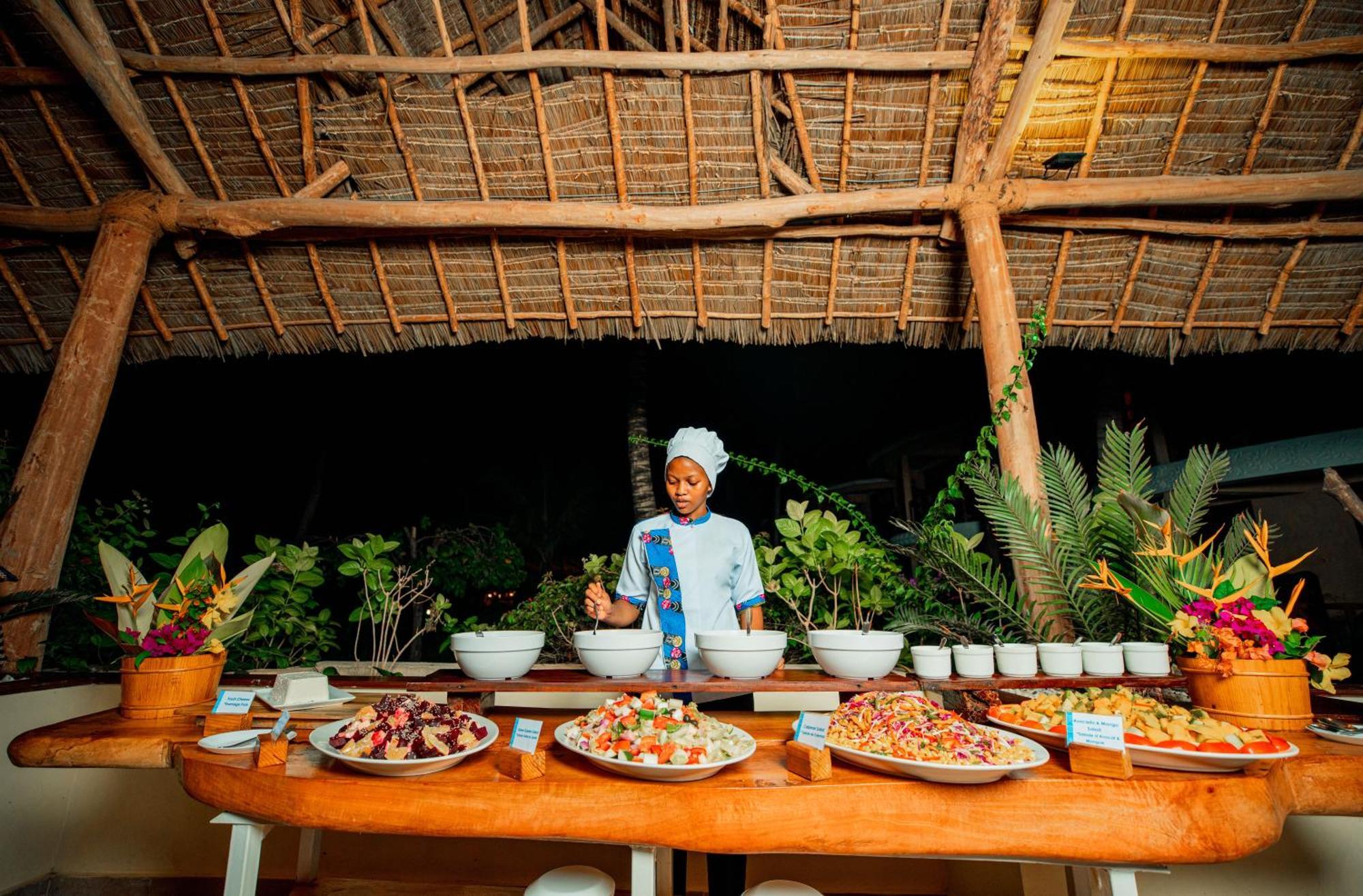 Sansi Kae Beach Resort Michamvi Buitenkant foto