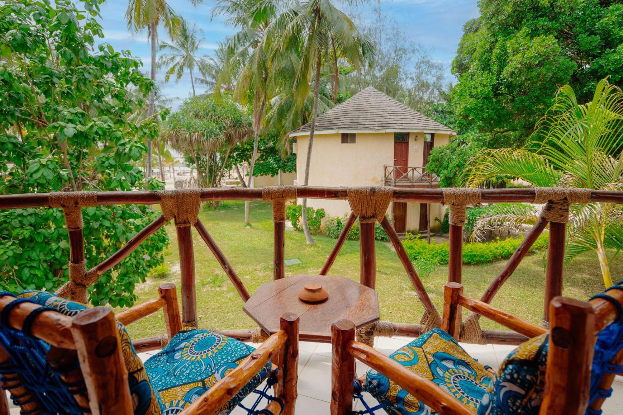 Sansi Kae Beach Resort Michamvi Buitenkant foto