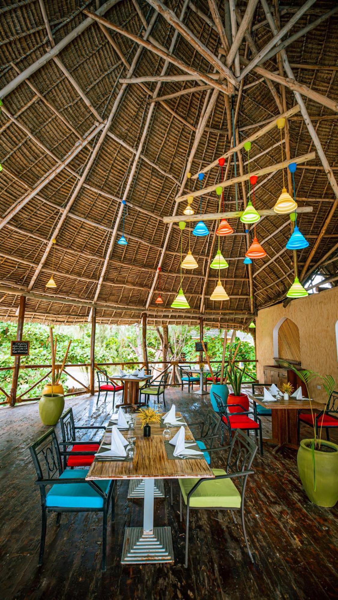 Sansi Kae Beach Resort Michamvi Buitenkant foto