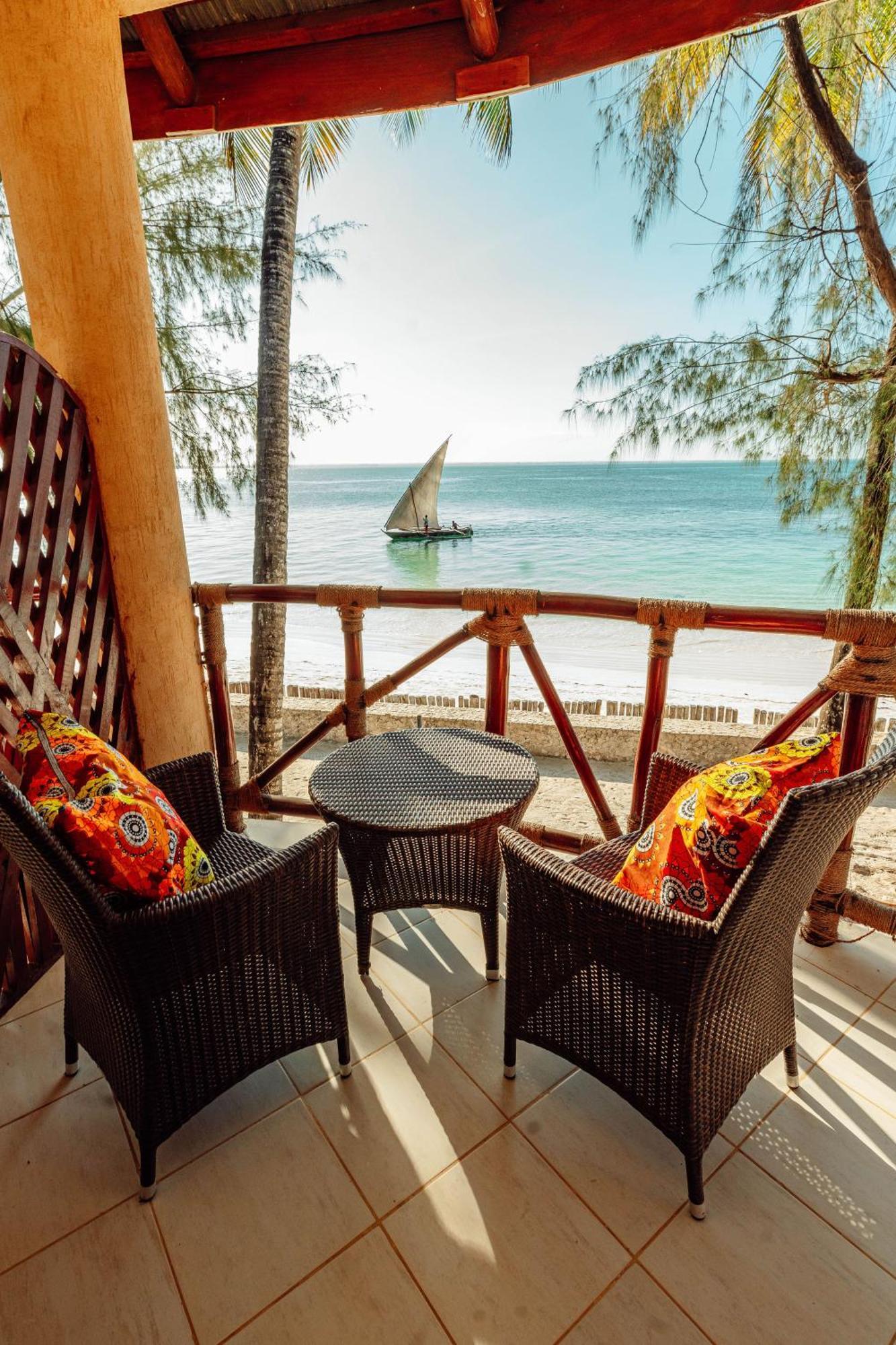 Sansi Kae Beach Resort Michamvi Buitenkant foto