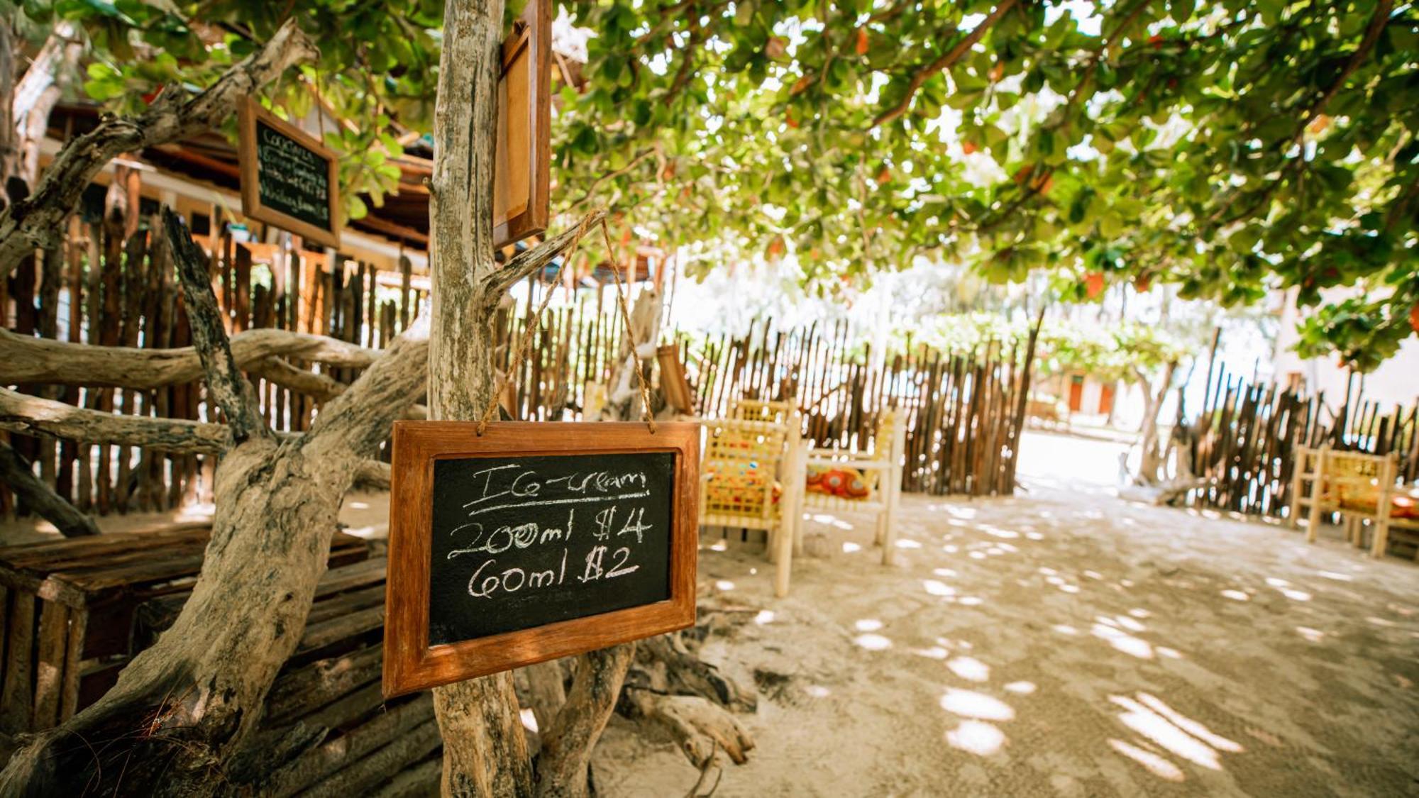 Sansi Kae Beach Resort Michamvi Buitenkant foto