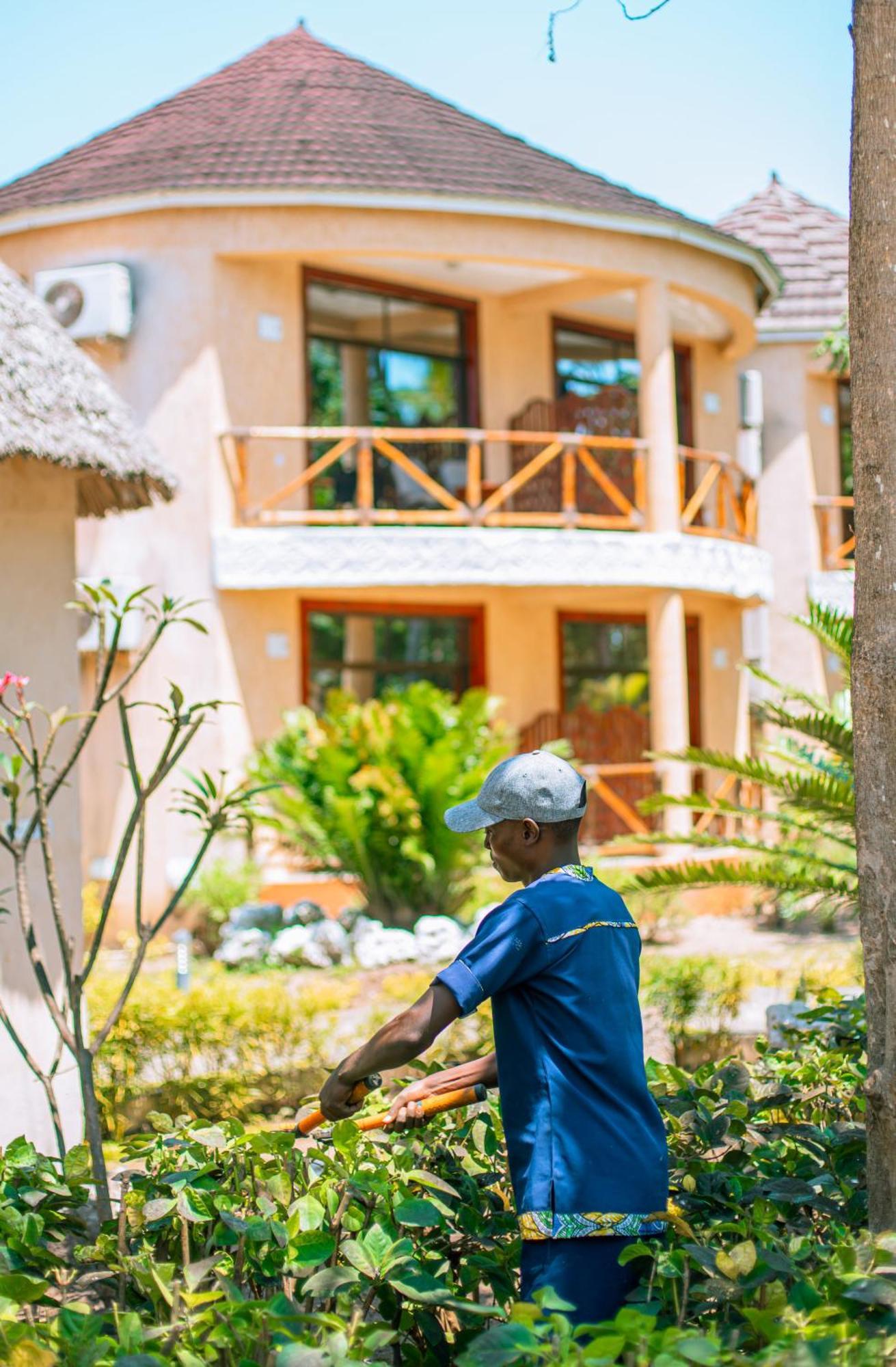 Sansi Kae Beach Resort Michamvi Buitenkant foto