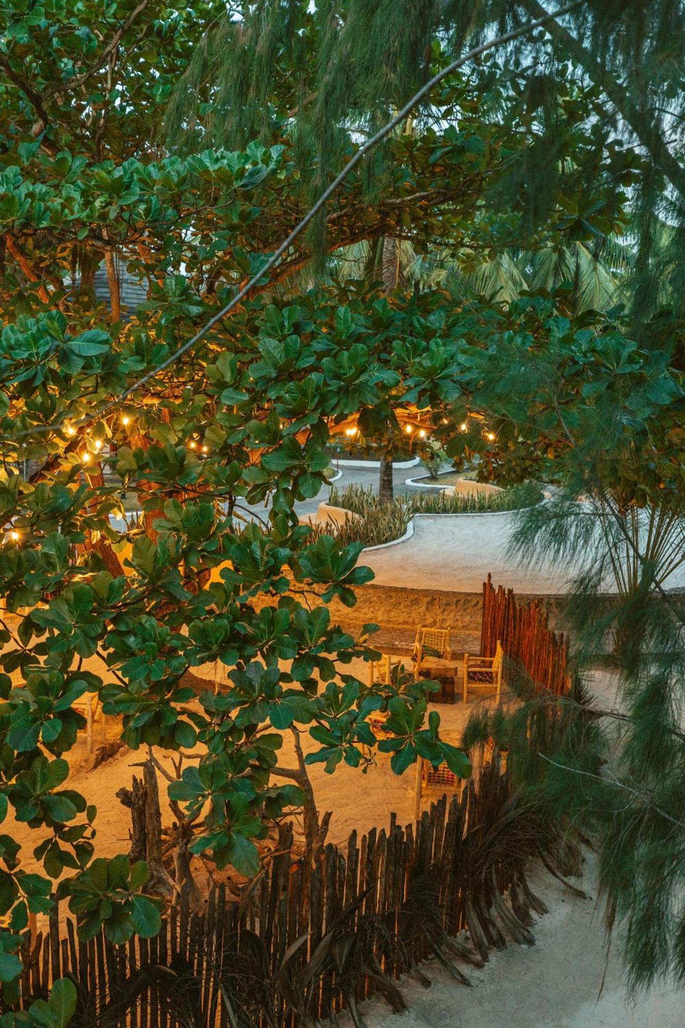 Sansi Kae Beach Resort Michamvi Buitenkant foto