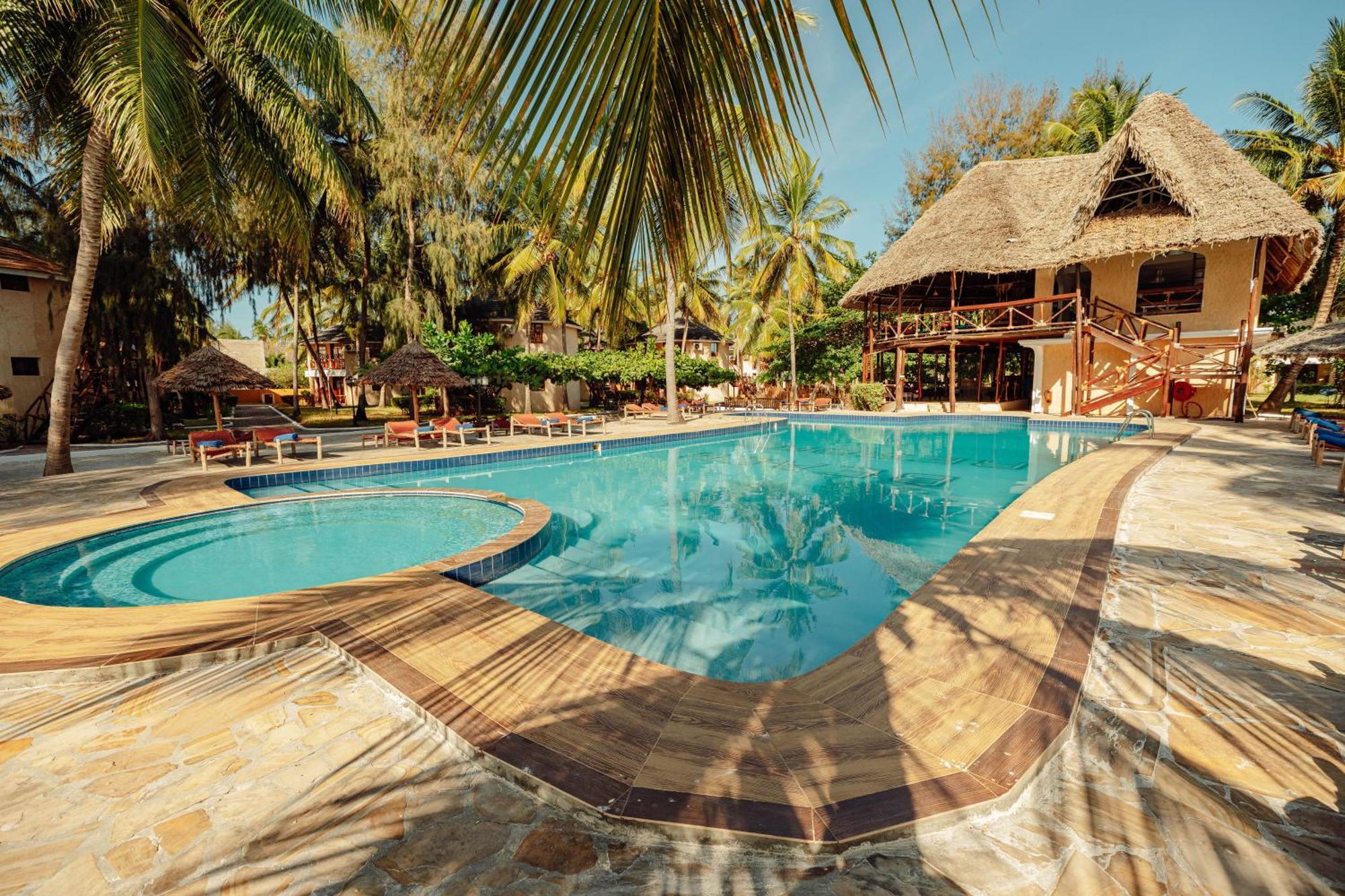 Sansi Kae Beach Resort Michamvi Buitenkant foto